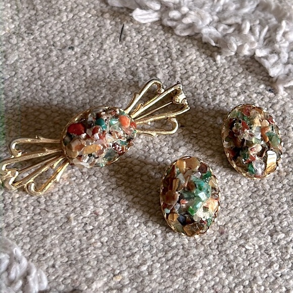 BEAUTIFUL GENUINE STONE BROOCH AND MATCHING EARRINGS - Picture 10 of 10